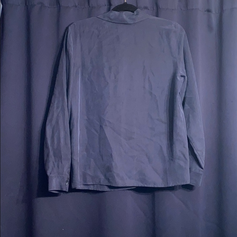 🌸NWOT AUGUST SILK button down blouse - Picture 3 of 3